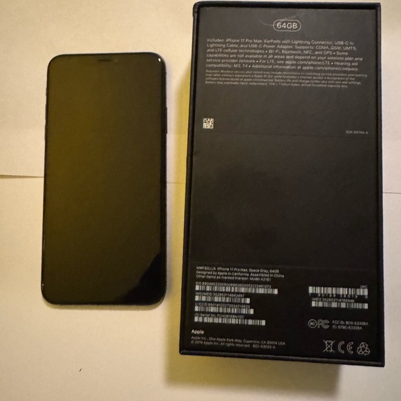 Apple iPhone 11 Pro - Space Gray - Picture 7 of 10